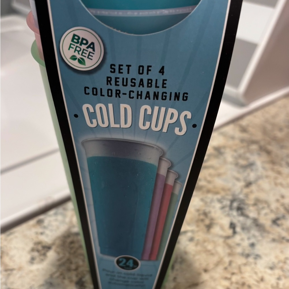 NWT The Original Fun Workshop
Color-Changing Cold Cups Set - 4 Pack - Picture 2 of 8